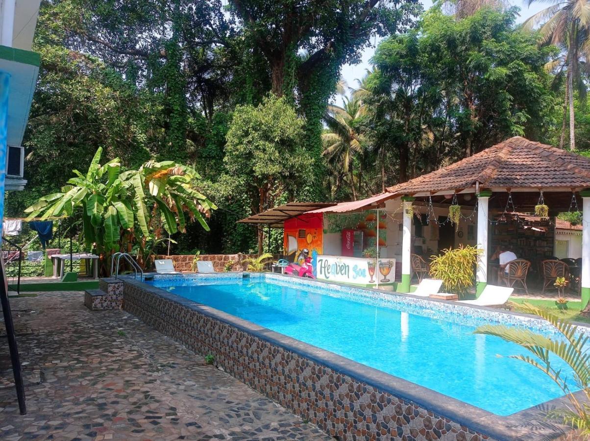 Heaven Goa Guesthouse Benaulim Bagian luar foto